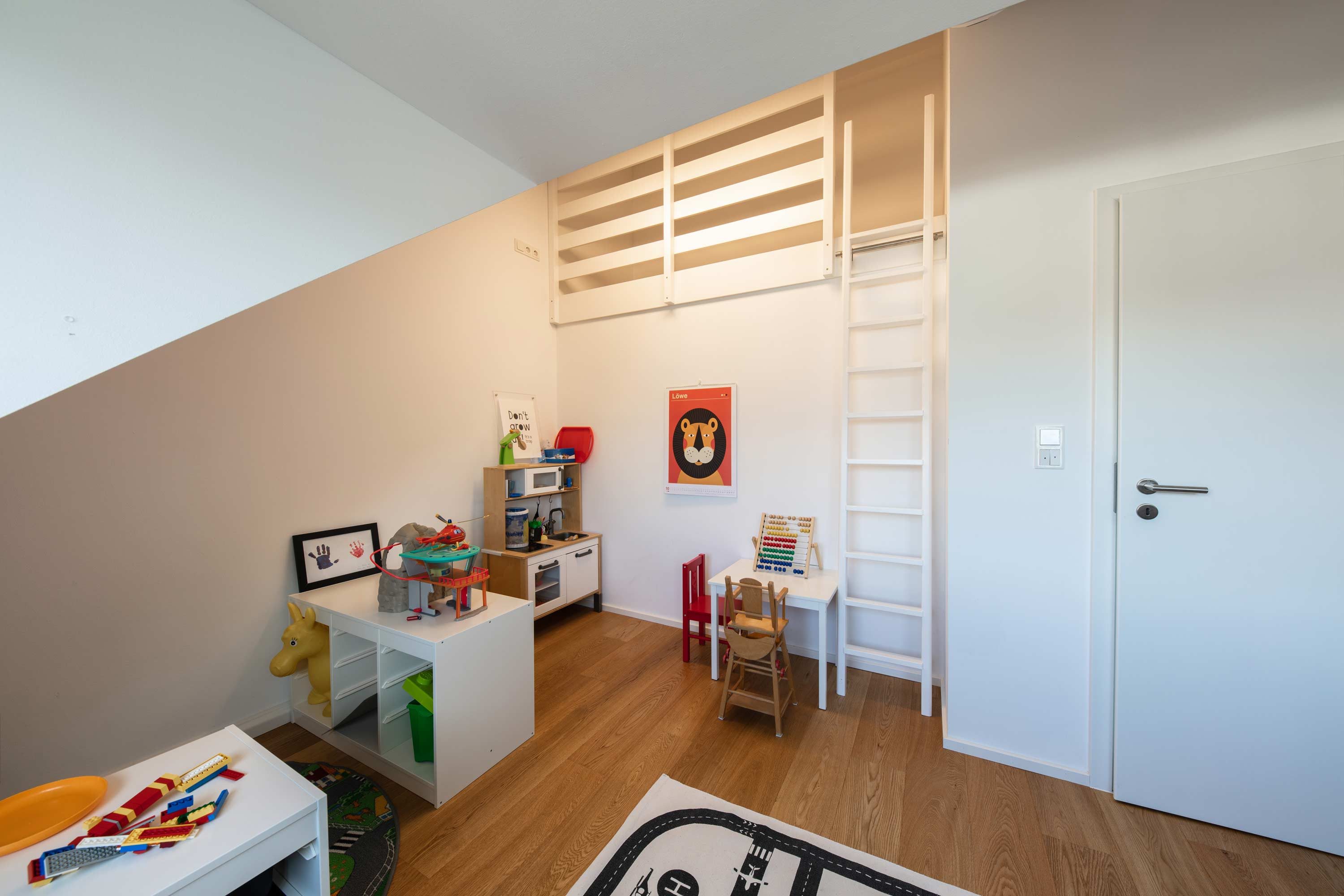 Kinderzimmer im Haus KLE von der Bermüller+Niemeyer Architekturwerkstatt.